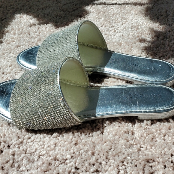Metallic Silver Rhinestone Slides - Picture 5 of 7